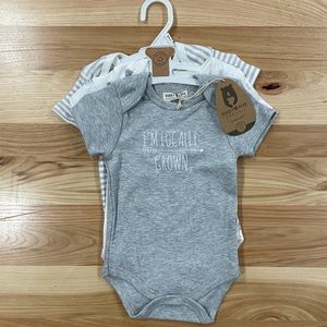 6/9 month 3-pack onesies . 100% organic cotton